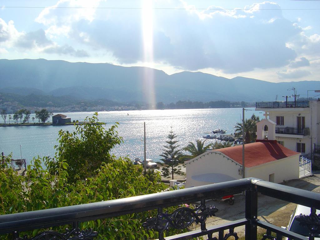 Kalimera Hotel Poros Town Екстериор снимка