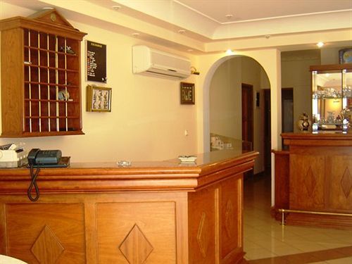 Kalimera Hotel Poros Town Екстериор снимка