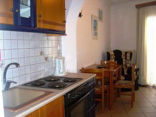 Kalimera Hotel Poros Town Екстериор снимка
